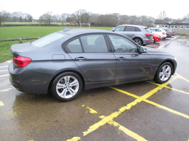 Used BMW 3 Series 2017 for sale - 77129192: Photo 8