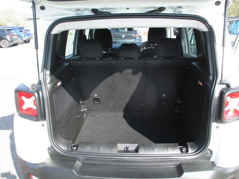 Used Jeep Renegade 2016 for sale - 77968115: Photo 28