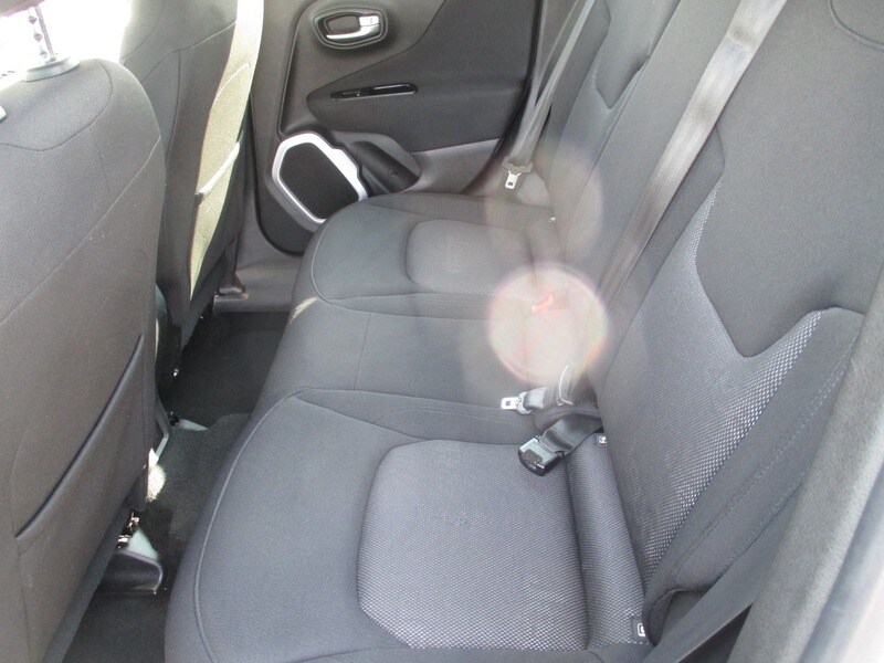 Used Jeep Renegade 2016 for sale - 77968115: Photo 30