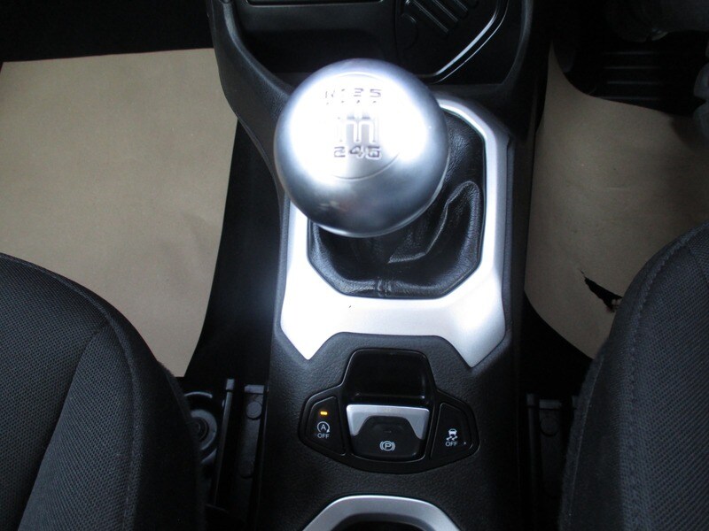 Used Jeep Renegade 2016 for sale - 77968115: Photo 45