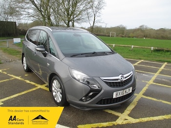 Vauxhall Zafira feature image