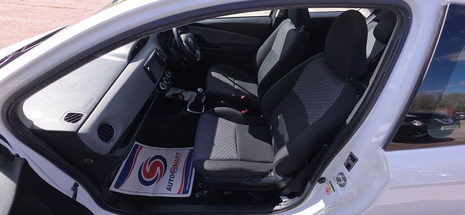 Used Toyota Yaris 2015 for sale - 78170553: Photo 16