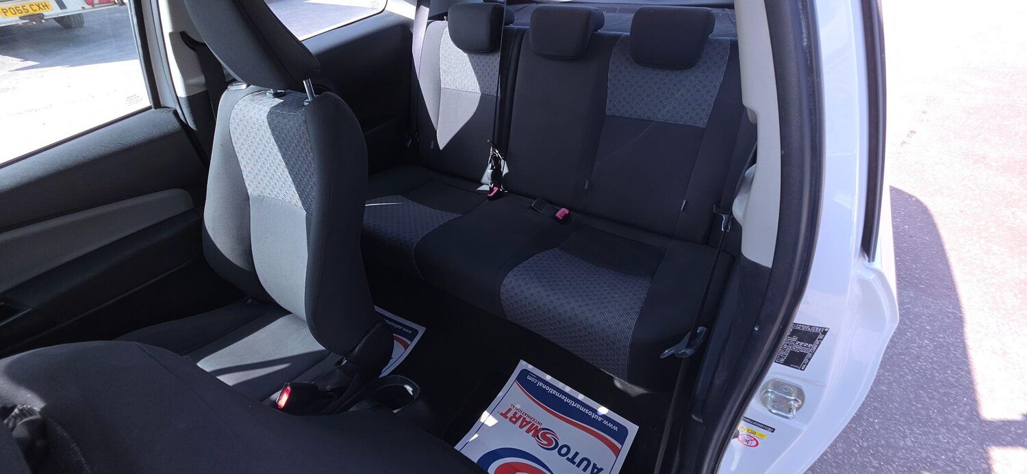 Used Toyota Yaris 2015 for sale - 78170553: Photo 17