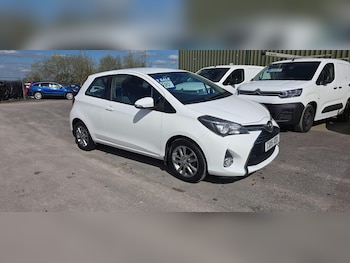 Used Toyota Yaris 2015 for sale - 78170553: Photo