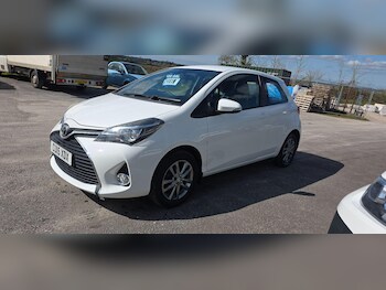 Used Toyota Yaris 2015 for sale - 78170553: Photo
