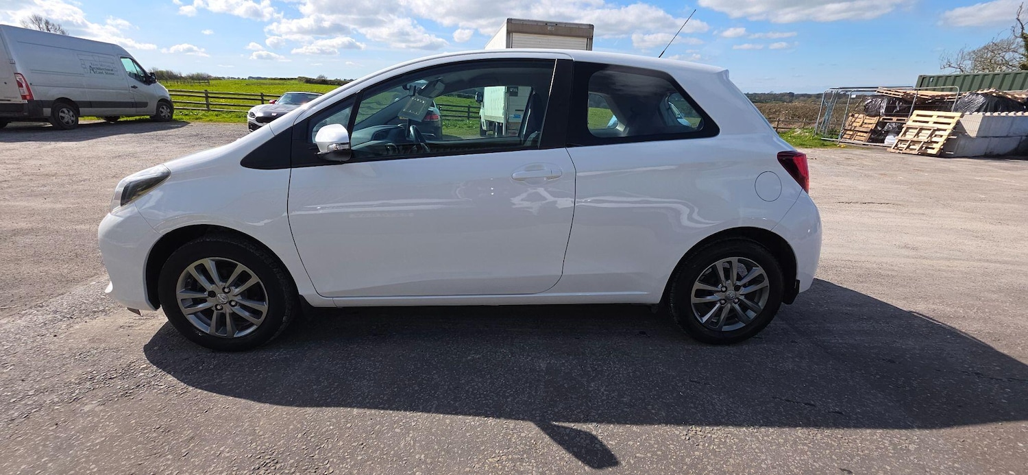 Used Toyota Yaris 2015 for sale - 78170553: Photo 4