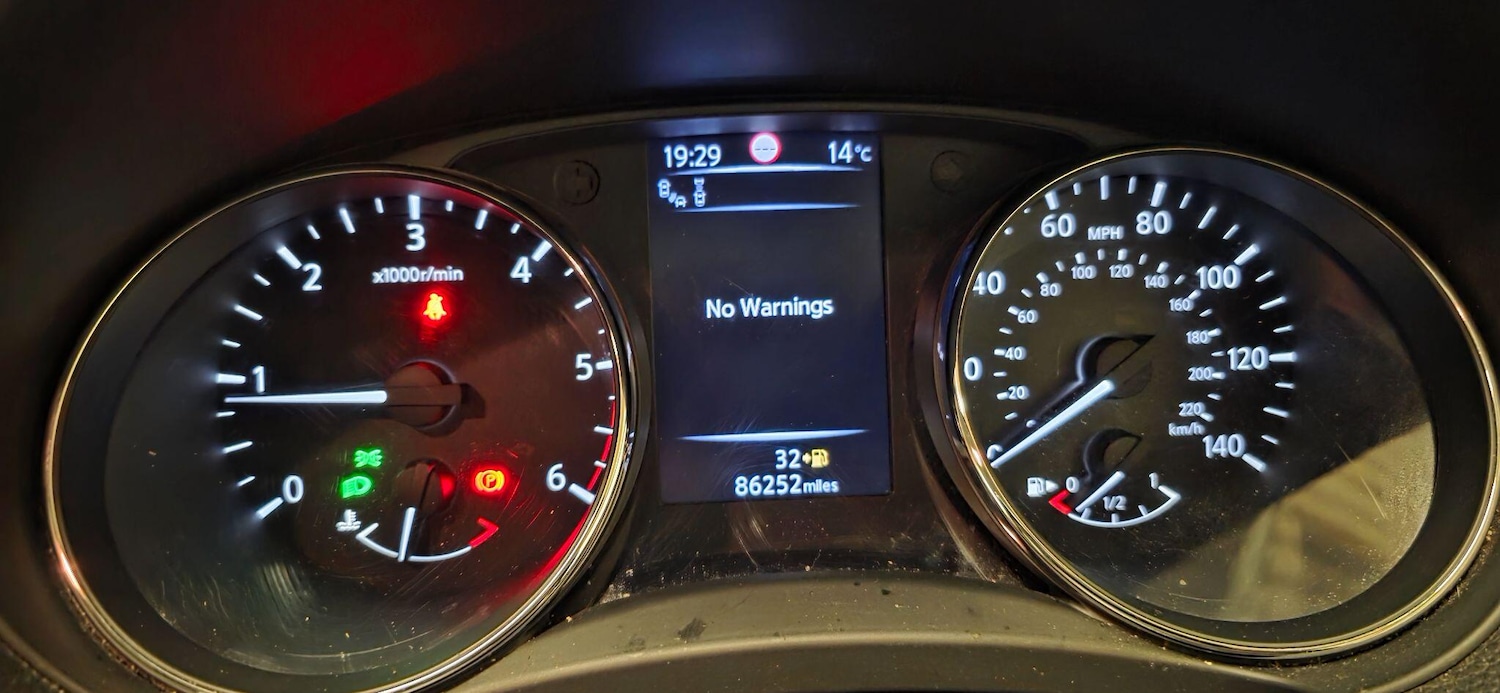 Used Nissan Qashqai 2014 for sale - 77042500: Photo 9