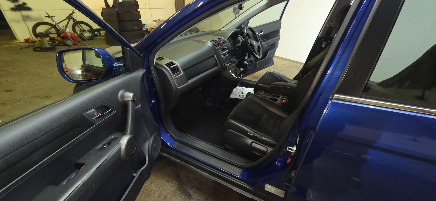 Used Honda CR-V 2010 for sale - 77400732: Photo 15