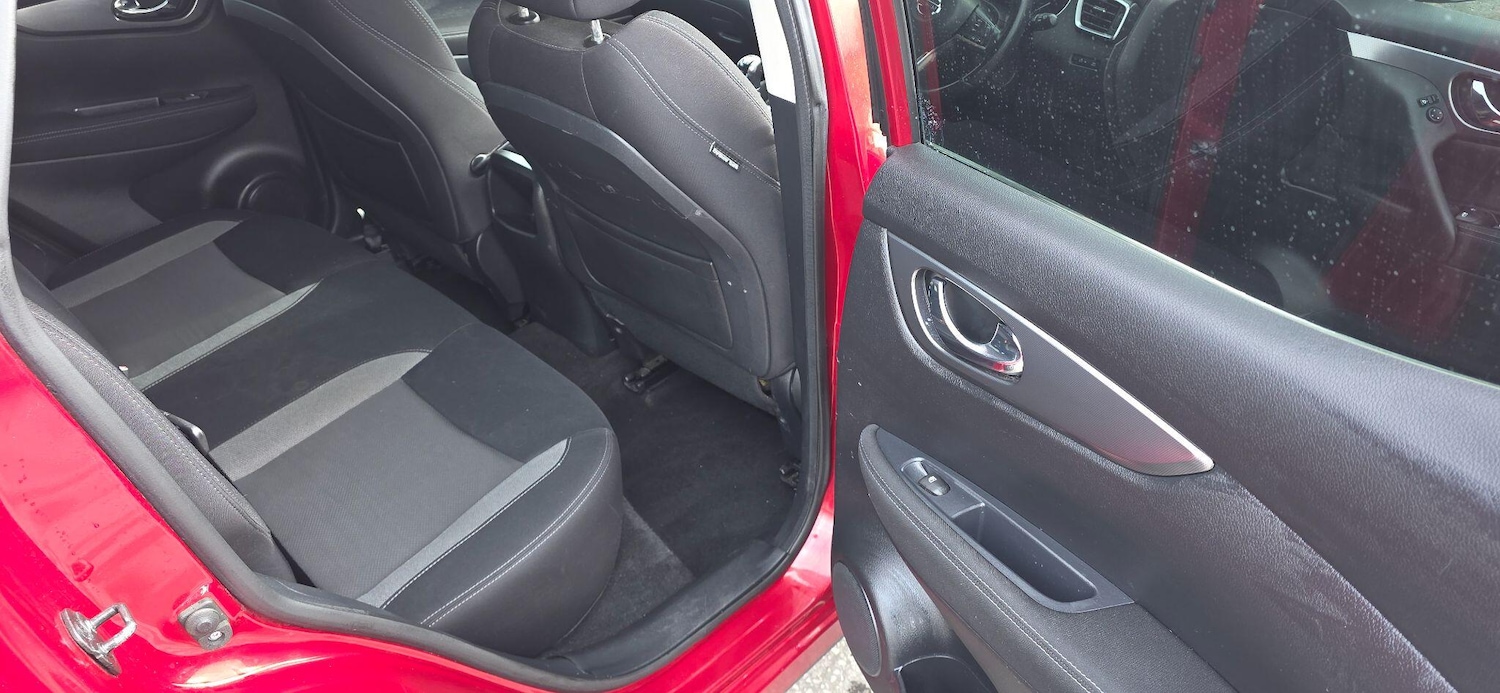 Used Nissan Qashqai 2018 for sale - 77633827: Photo 13