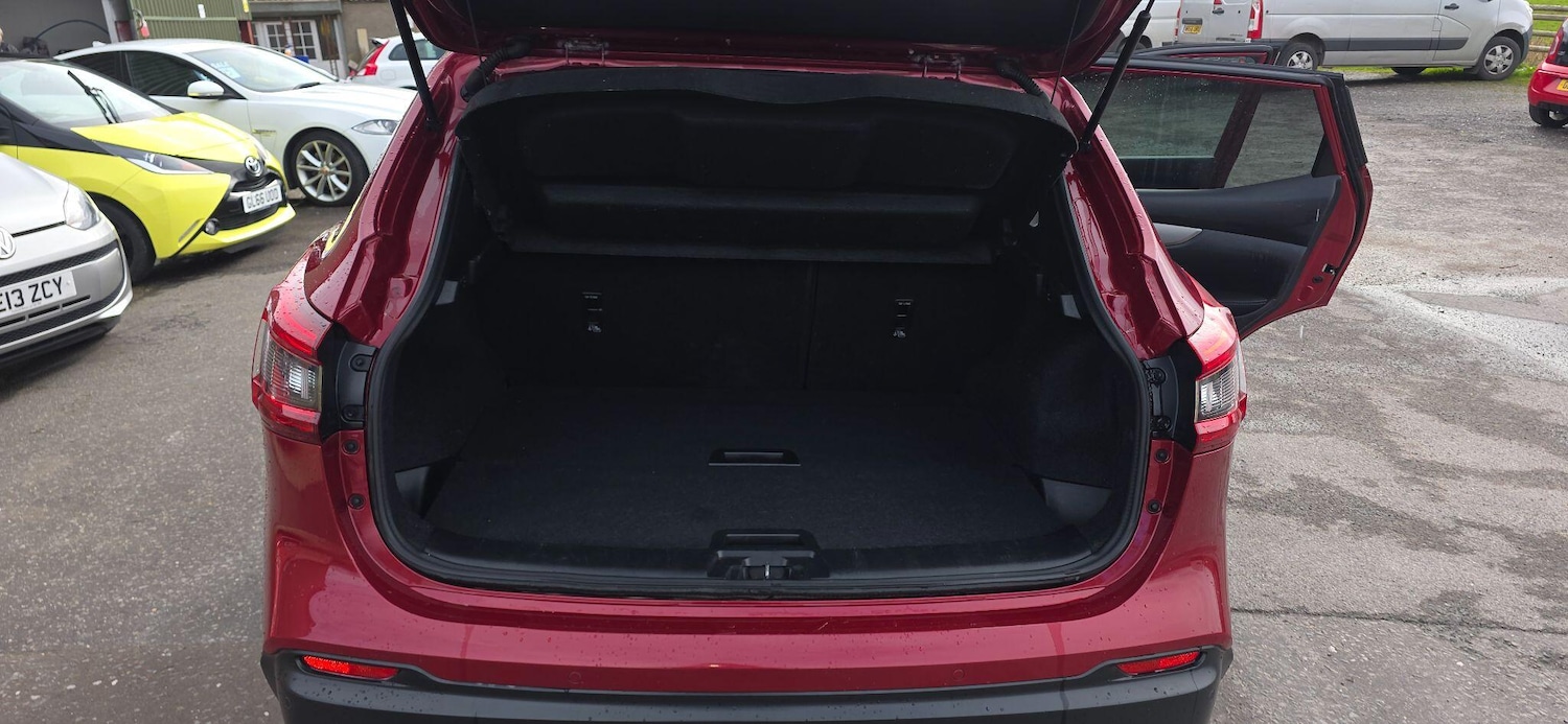 Used Nissan Qashqai 2018 for sale - 77633827: Photo 14