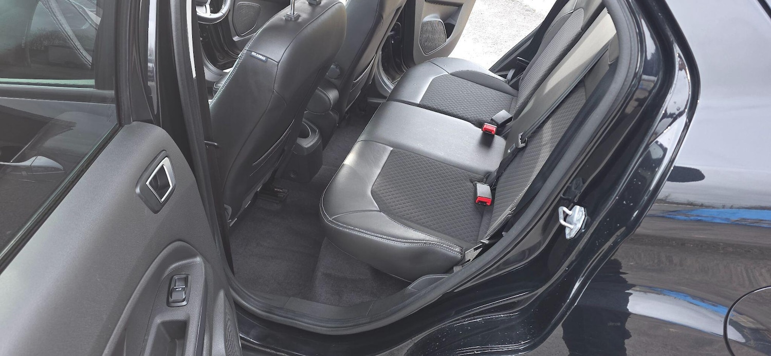 Used Ford Ecosport for sale - 77825073: Photo 16