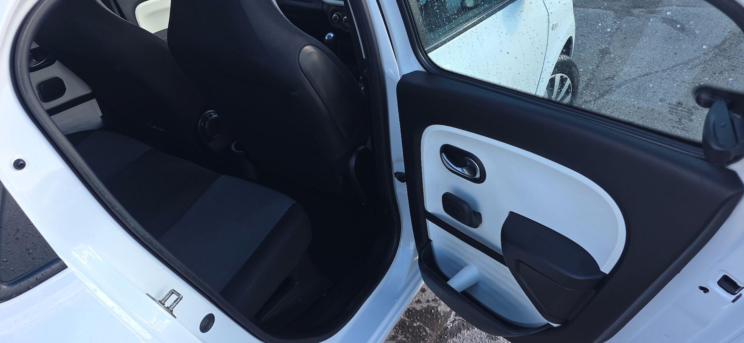 Used Renault Twingo 2015 for sale - 78170854: Photo 10