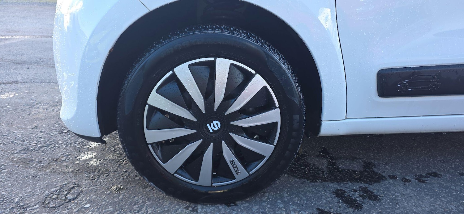 Used Renault Twingo 2015 for sale - 78170854: Photo 15