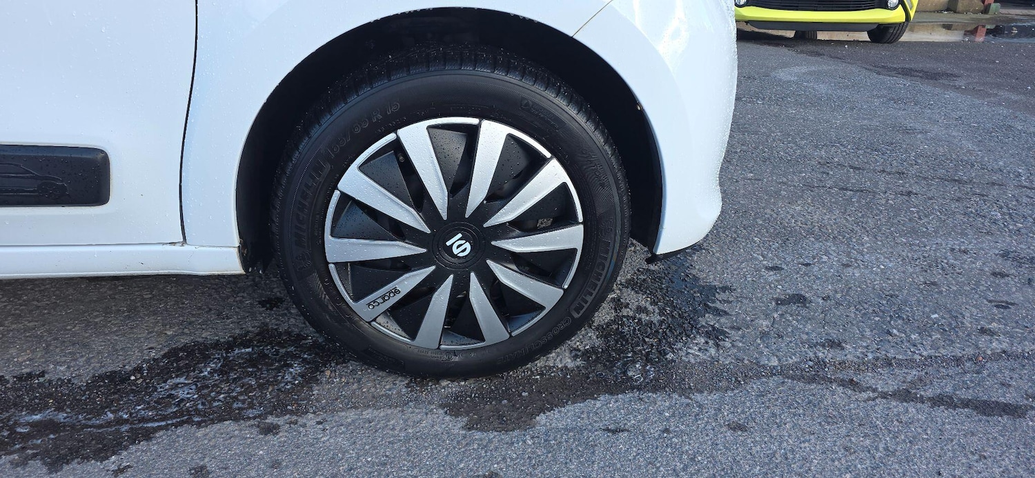 Used Renault Twingo 2015 for sale - 78170854: Photo 16