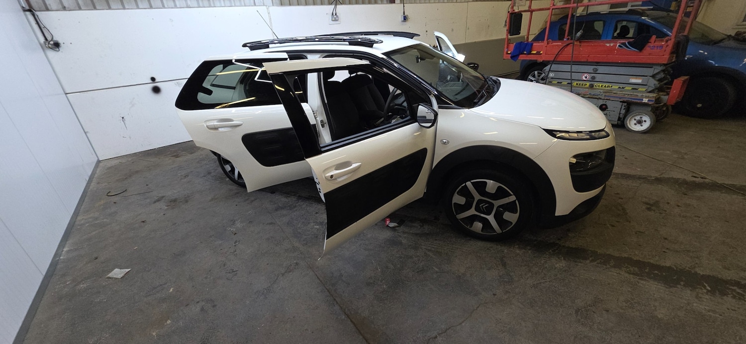 Used Citroen C4 Cactus 2015 for sale - 77375812: Photo 10