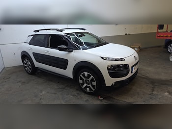 Used Citroen C4 Cactus 2015 for sale - 77375812: Photo