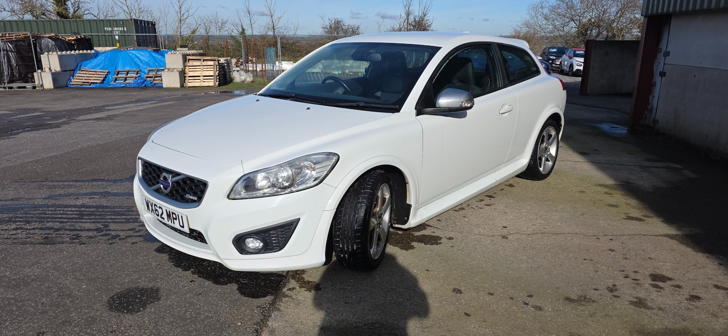 Used Volvo C30 2013 for sale - 77562619: Photo 2