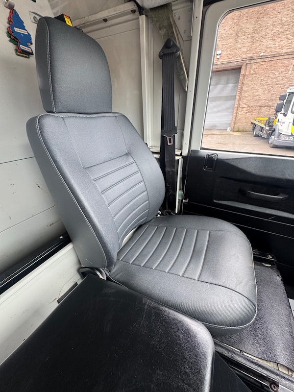 Used Land Rover Defender 2006 for sale - 76249449: Photo 10