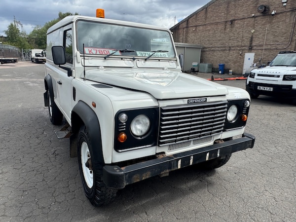 Used Land Rover Defender 2006 for sale - 76249449: Photo 2