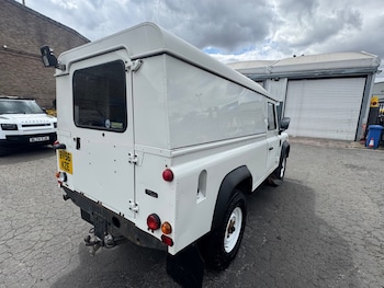 Used Land Rover Defender 2006 for sale - 76249449: Photo