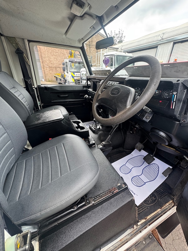Used Land Rover Defender 2006 for sale - 76249449: Photo 7