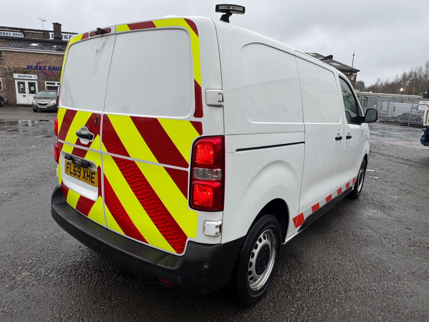 Used Vauxhall Vivaro 2019 for sale - 77531944: Photo 2