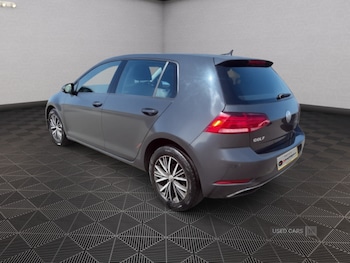 Used Volkswagen Golf 2017 for sale - 78705908: Photo