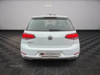 Used Volkswagen Golf 2018 for sale - 76927232: Photo