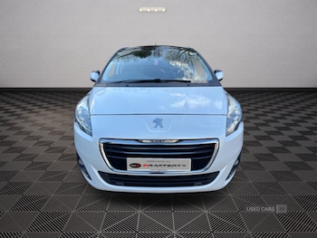 Used Peugeot 5008 2015 for sale - 79084994: Photo