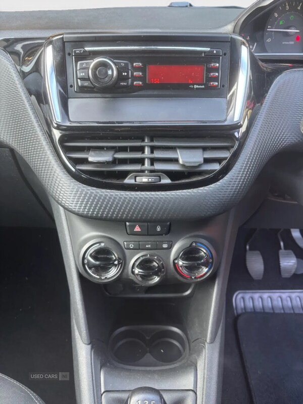 Used Peugeot 208 2015 for sale - 76284894: Photo 7