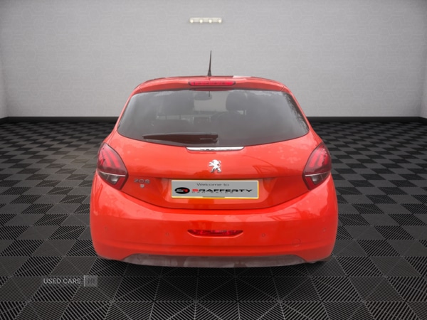 Used Peugeot 208 2015 for sale - 76998372: Photo 4