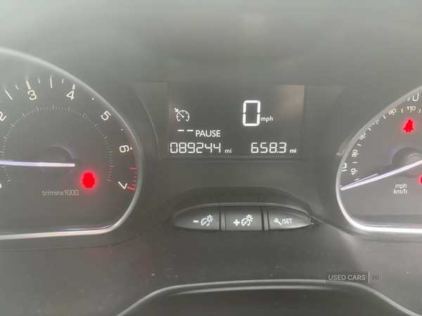 Used Peugeot 208 2015 for sale - 76998372: Photo 9