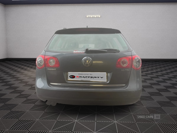 Used Volkswagen Passat 2010 for sale - 76998301: Photo 4