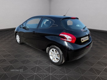 Used Peugeot 208 2013 for sale - 79566472: Photo