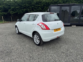 Used Suzuki Swift 2015 for sale - 79050282: Photo