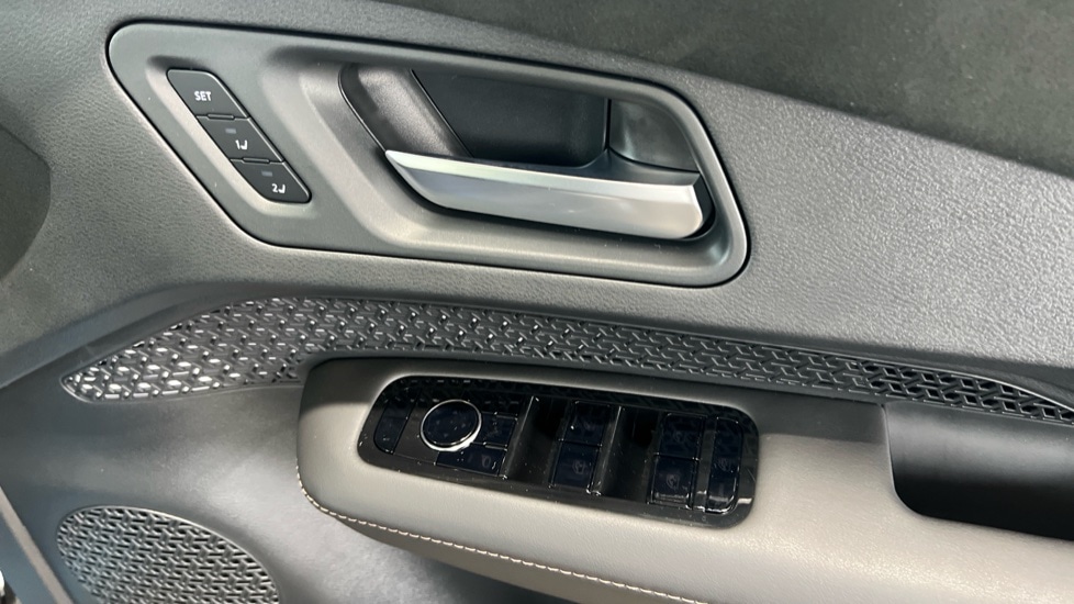 Used Nissan ARIYA 2024 for sale - 76869288: Photo 32