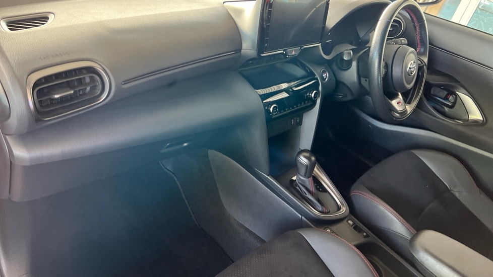 Used Toyota Yaris Cross 2023 for sale - 76869657: Photo 10