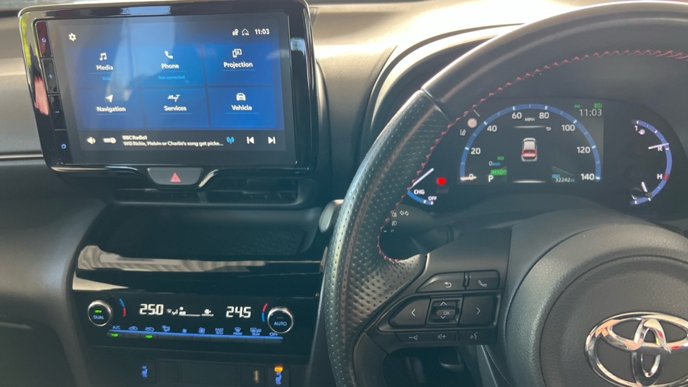 Used Toyota Yaris Cross 2023 for sale - 76869657: Photo 12