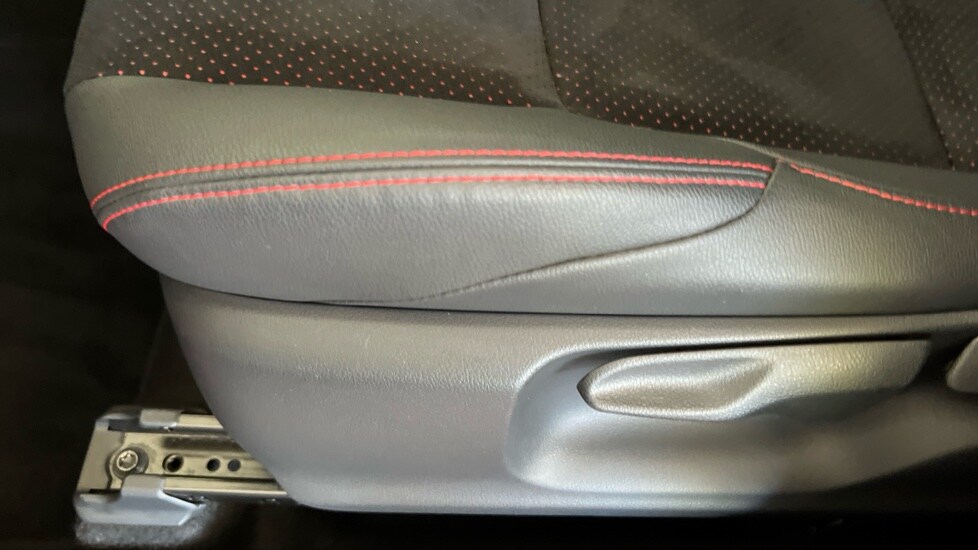 Used Toyota Yaris Cross 2023 for sale - 76869657: Photo 34