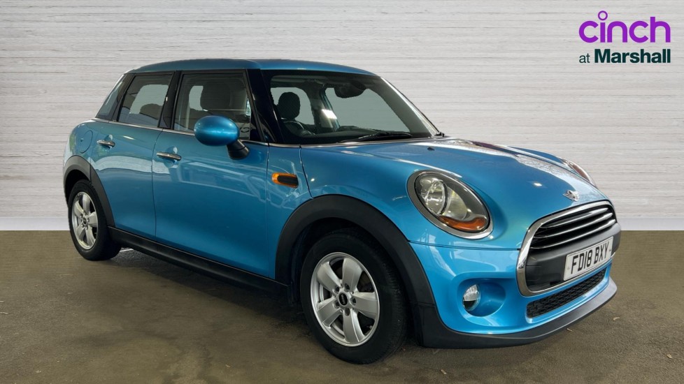 Used MINI Hatch 2018 for sale - 76901332: Photo 1