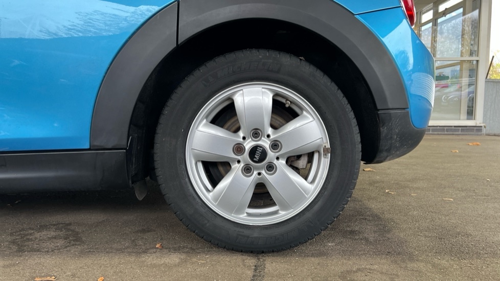 Used MINI Hatch 2018 for sale - 76901332: Photo 18