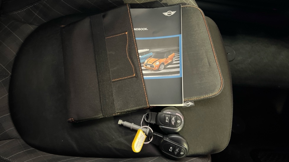 Used MINI Hatch 2017 for sale - 76872889: Photo 22