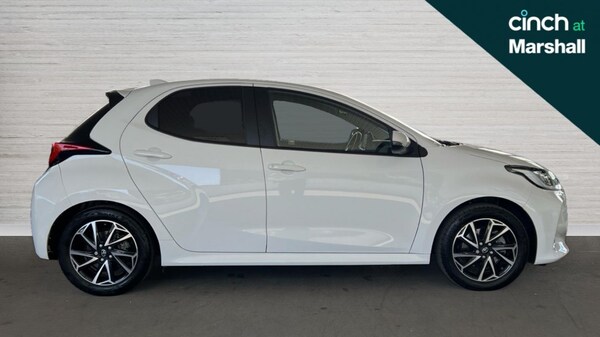 Used Toyota Yaris 2022 for sale - 75008682: Photo 2