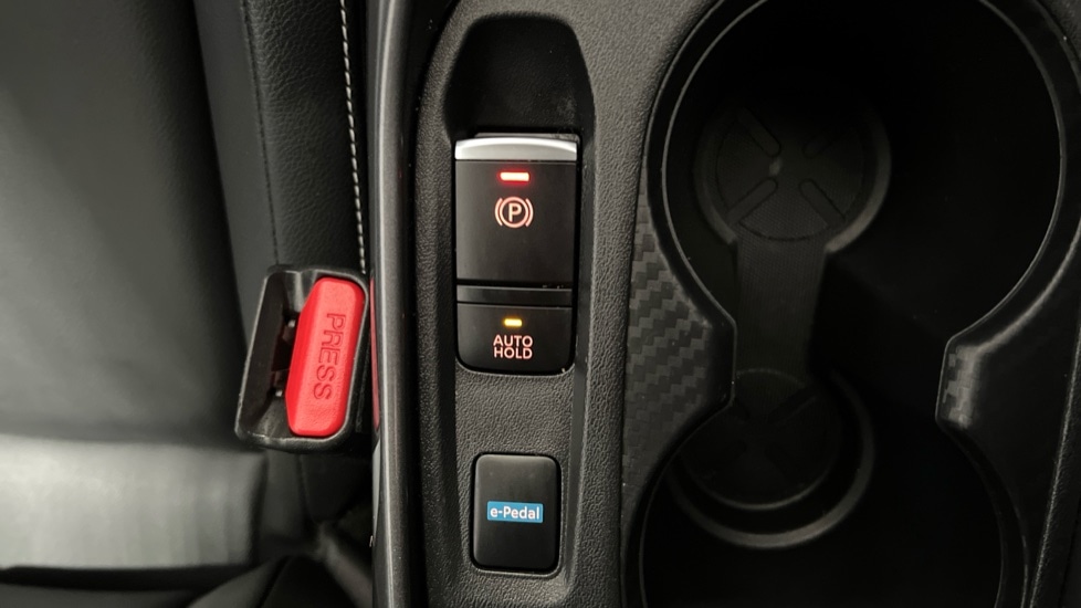 Used Nissan Juke 2024 for sale - 76609700: Photo 30