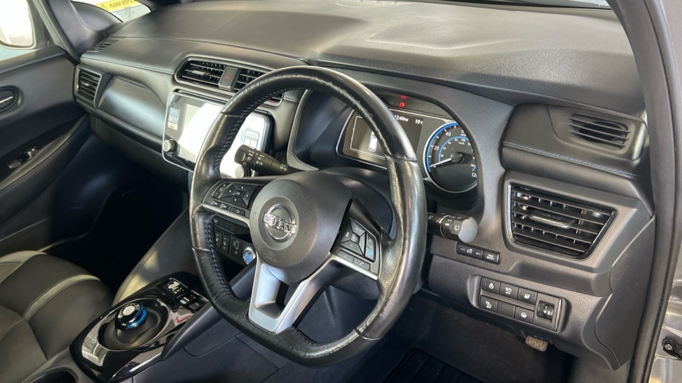 Used Nissan Leaf 2020 for sale - 76971459: Photo 14