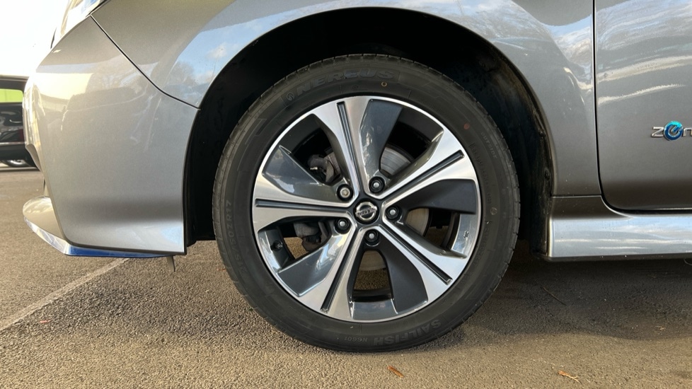 Used Nissan Leaf 2020 for sale - 76971459: Photo 4