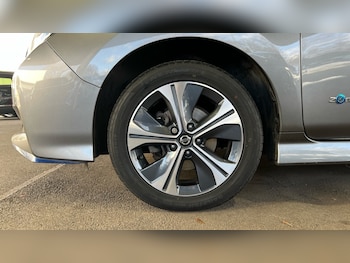 Used Nissan Leaf 2020 for sale - 76971459: Photo