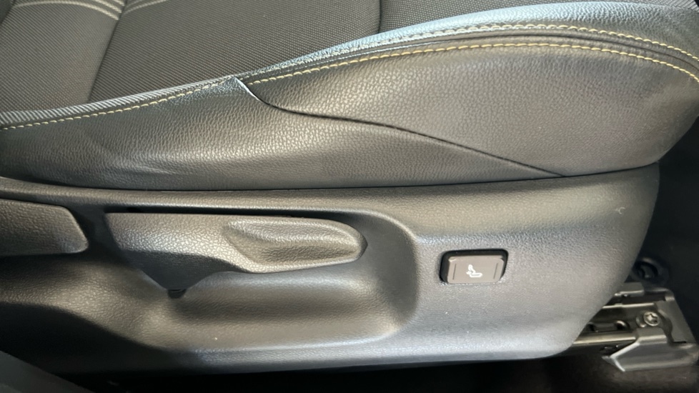 Used Toyota Yaris Cross 2022 for sale - 76888794: Photo 31