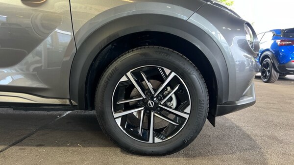 Used Nissan Juke 2024 for sale - 75702620: Photo 24