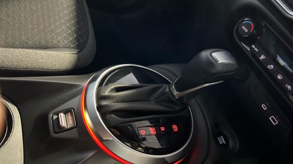 Used Nissan Juke 2024 for sale - 75702620: Photo 30